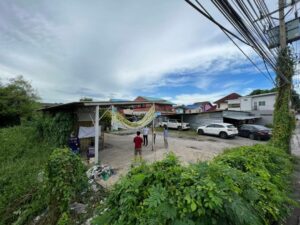 ขายที่ดินโฉนดครุฑแดง ติดถนนสุขสวัสดิ์ 66 12 ล้านบาท (รวมโอน) เหมาะสร้างอาคาร ร้านค้า พื้นที่ 200 ตร.วา