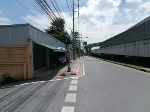 ขายที่ดินริม?ถนนหัวหมาก? ใกล้สถานีรถไฟฟ้าศรีกรีฑา